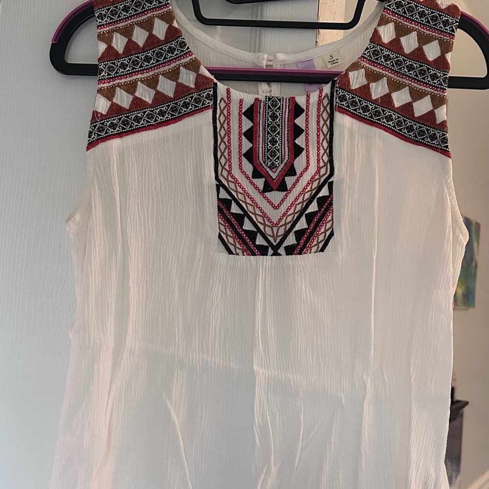Embroidered White Sleeveless Top